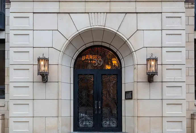 39 E Schiller st. — BAC project image
