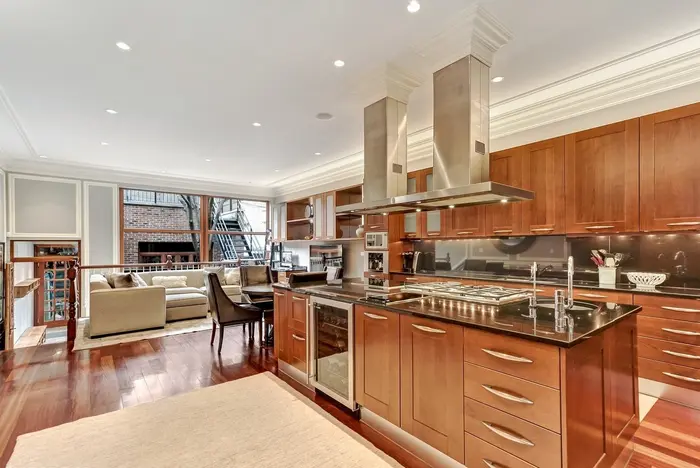 1642 W Melrose St. — project image 11