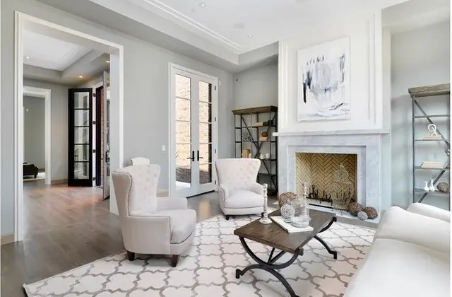 2049 W Dickens Ave — project image 2