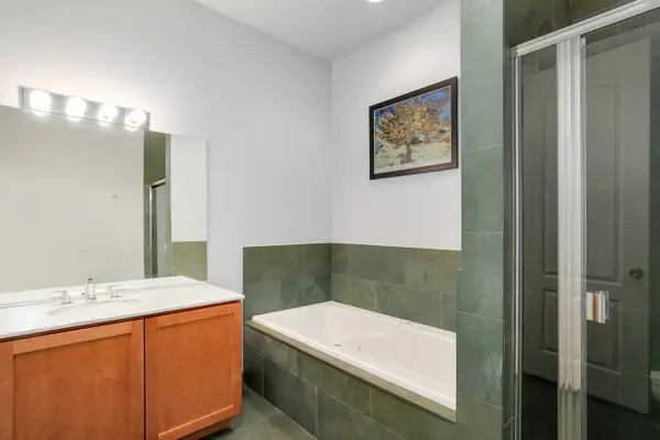 700 West Grand Ave., Chicago — project image 11