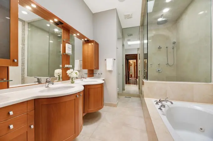 1722 W School St. — project image 12